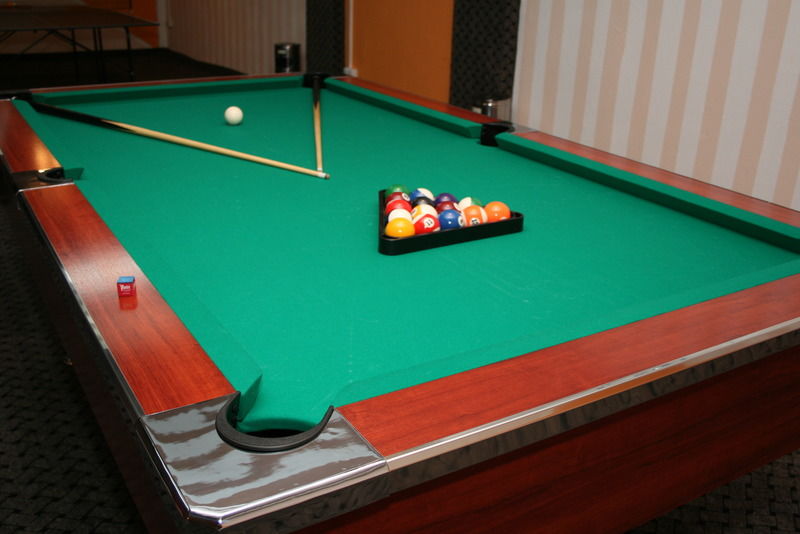 Denisa Hotel Otopeni Luaran gambar