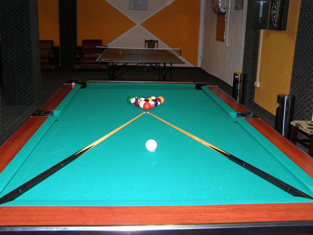 Denisa Hotel Otopeni Luaran gambar