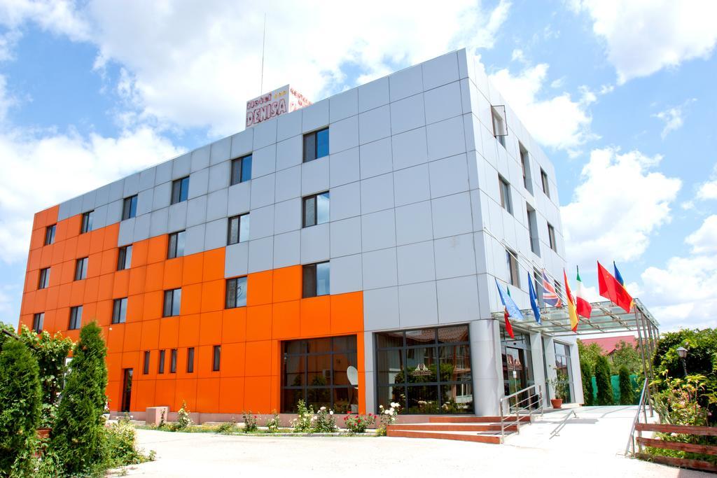 Denisa Hotel Otopeni Luaran gambar